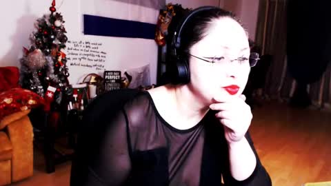 Empress online show from February 9, 1:23 am