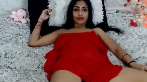 Jazmin online show from October 11, 8:00 pm