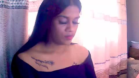 Snapshot of indiansexyy21 chatting on April 23, 10:44 am indiansexyy21 online show from April 23, 10:44 am