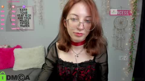 Mia online show from May 31, 6:09 pm