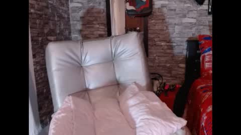 MOLLY online show from November 4, 4:17 am