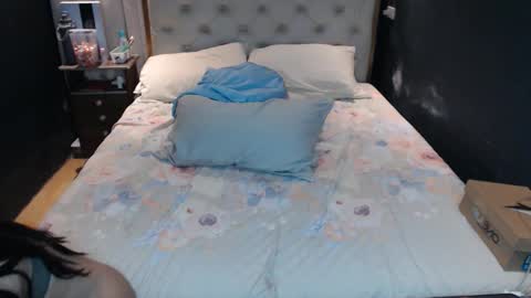 Marie online show from April 24, 2:25 am