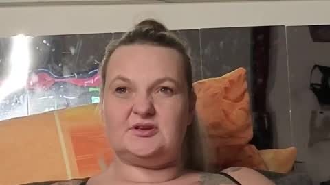 inkedblondi online show from October 7, 2:05 am