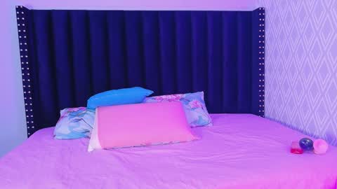 innocenthazel online show from March 18, 3:00 am