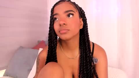 iris_hottt0 online show from April 6, 10:22 pm