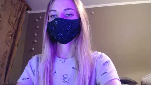 Lily online show from September 11, 5:02 pm