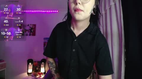 Iris  online show from July 10, 4:46 am