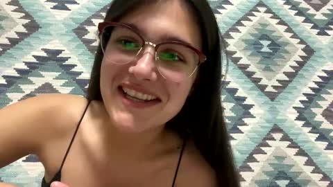 irisss31 online show from September 10, 5:35 pm