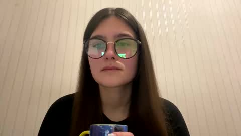 irisss31 online show from March 4, 5:03 pm