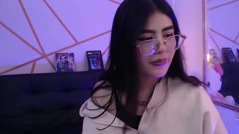 isabela online show from February 20, 6:26 am