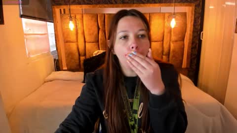  I S A  online show from October 20, 11:46 am