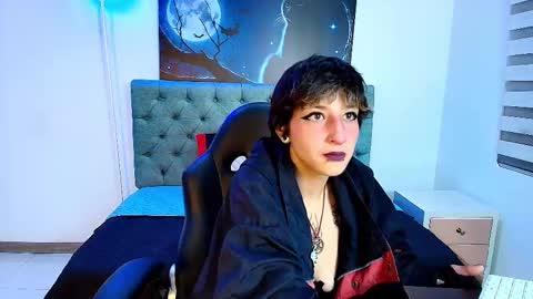 Isabel Cortez online show from October 1, 11:59 am