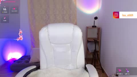 isabella online show from October 11, 3:55 am