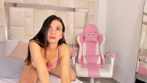 isabella_gomez11 online show from February 19, 8:10 pm