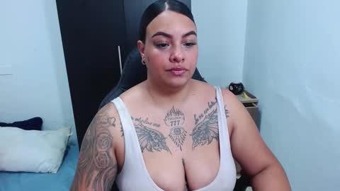  estefania online show from February 9, 11:25 am