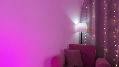 ISABELLA online show from April 5, 2:54 am