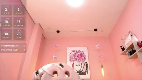 Isa  online show from February 11, 12:39 pm