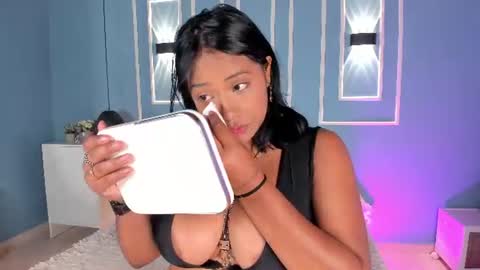 isabella zc online show from July 3, 12:33 pm