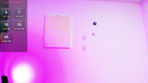 Instagram soybella01  online show from December 13, 6:49 pm