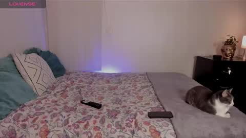 Isa online show from September 10, 4:01 am