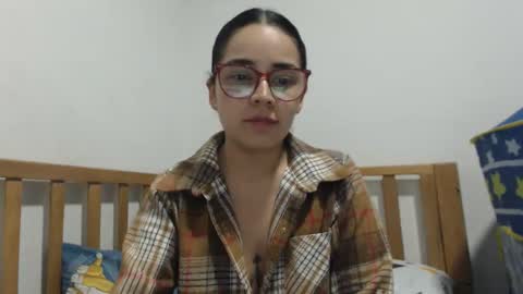 Emma online show from February 3, 2:53 am