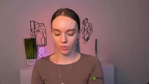 isla_dior online show from November 4, 4:23 pm