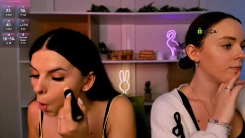 isla_dior online show from December 5, 8:14 am