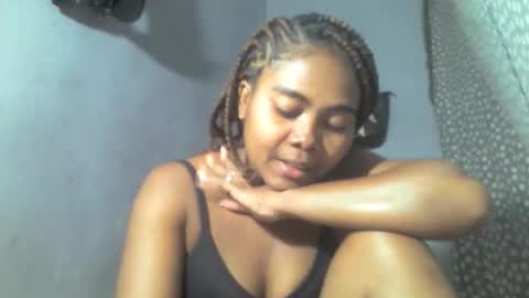 ismayrah online show from May 15, 11:18 pm