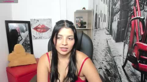 Issa  online show from October 28, 5:52 pm