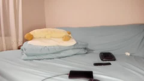 Issabelle online show from September 30, 6:52 am