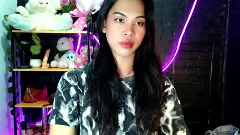 its_chloe20 online show from June 3, 8:14 pm