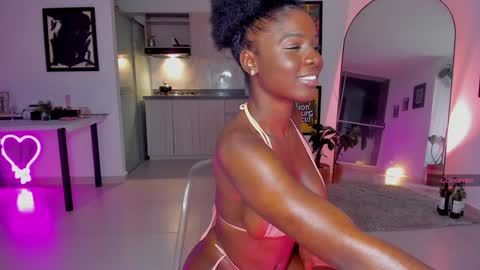 lau online show from January 24, 6:46 am