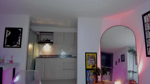 lau online show from December 18, 3:37 am