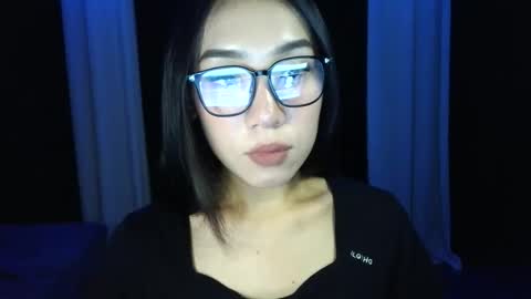 QUEEN online show from April 7, 7:10 am