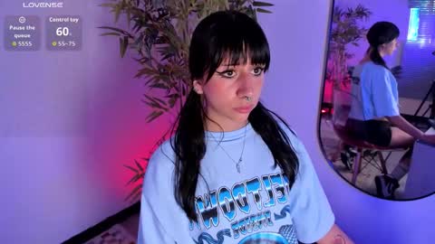 itsmroom online show from January 17, 1:40 pm