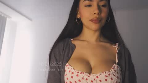 itsssssssme_lana online show from January 10, 2:55 pm