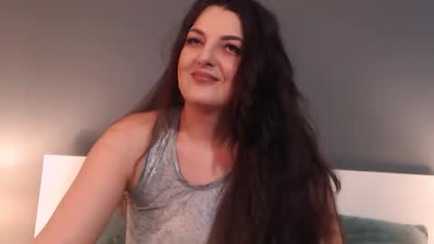 Melissa Khaan online show from June 2, 7:09 am
