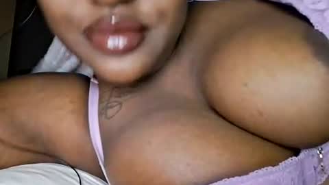 itzmocha online show from June 27, 7:31 pm