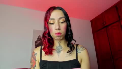 Ivonne  online show from December 17, 7:07 pm