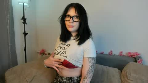 ivorytrace online show from April 7, 10:12 pm