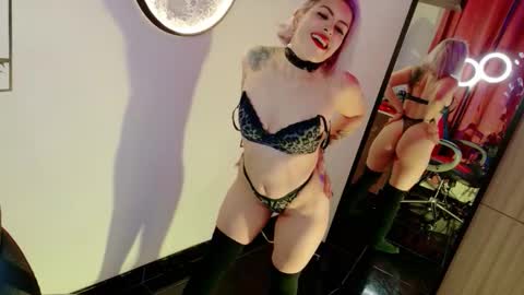 Diana Rojas  online show from February 14, 4:14 am