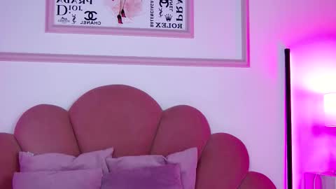 Ivy online show from November 10, 11:49 am