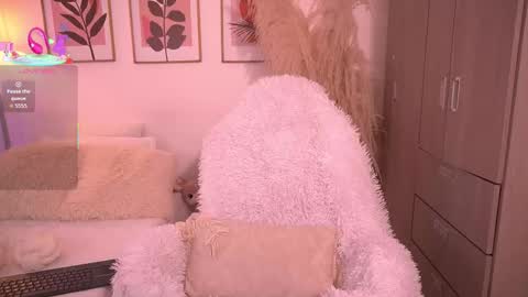 Annie online show from October 17, 3:21 am