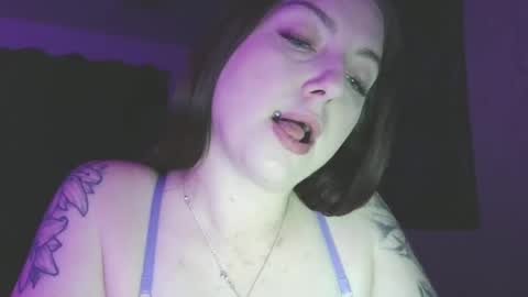 Amiee online show from December 23, 2:15 am