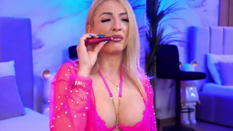 izabelle_02 online show from March 26, 5:09 am