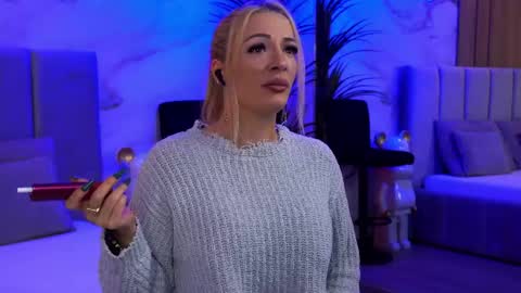 izabelle_02 online show from April 3, 3:59 am