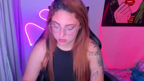 hot izys online show from March 12, 5:02 am