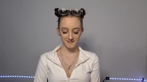 Lisa online show from January 16, 9:11 pm