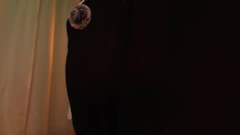 Linda Sofia help me get to 100 thumbs up online show from December 1, 5:11 am