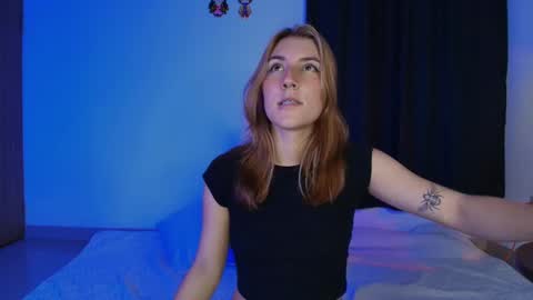 Linda Sofia help me get to 100 thumbs up online show from March 8, 4:09 am